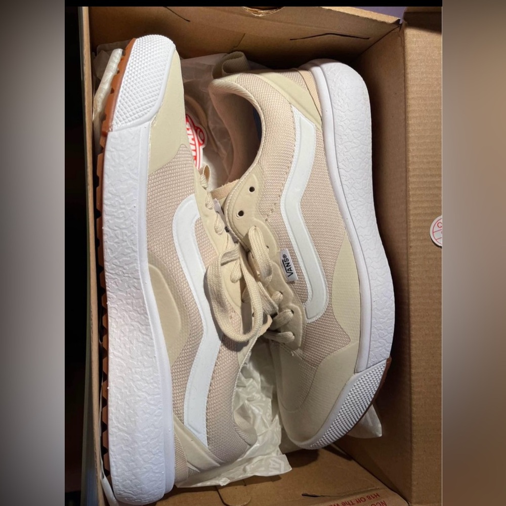 Vans Ultrarange Exo Vintage White - Size 7.5